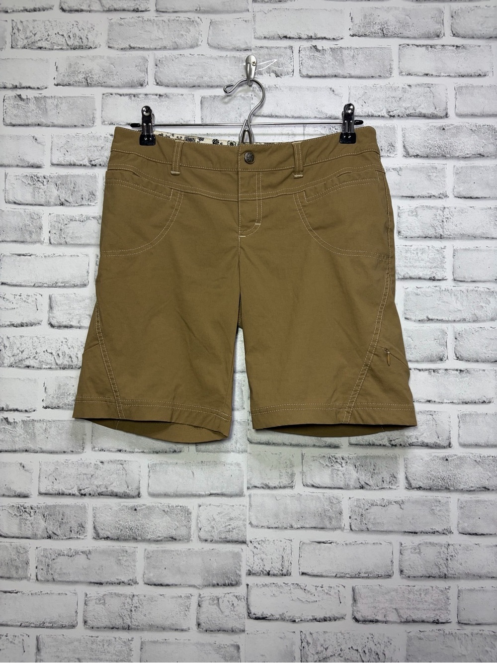ATHLETA Dipper 8” Multi Pockets Shorts 4